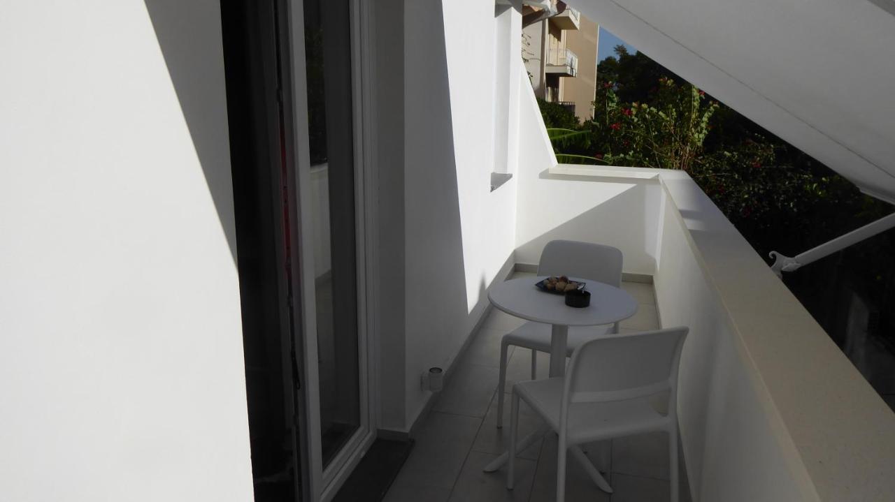Bed and Breakfast Paderagi Санта-Доменика Экстерьер фото